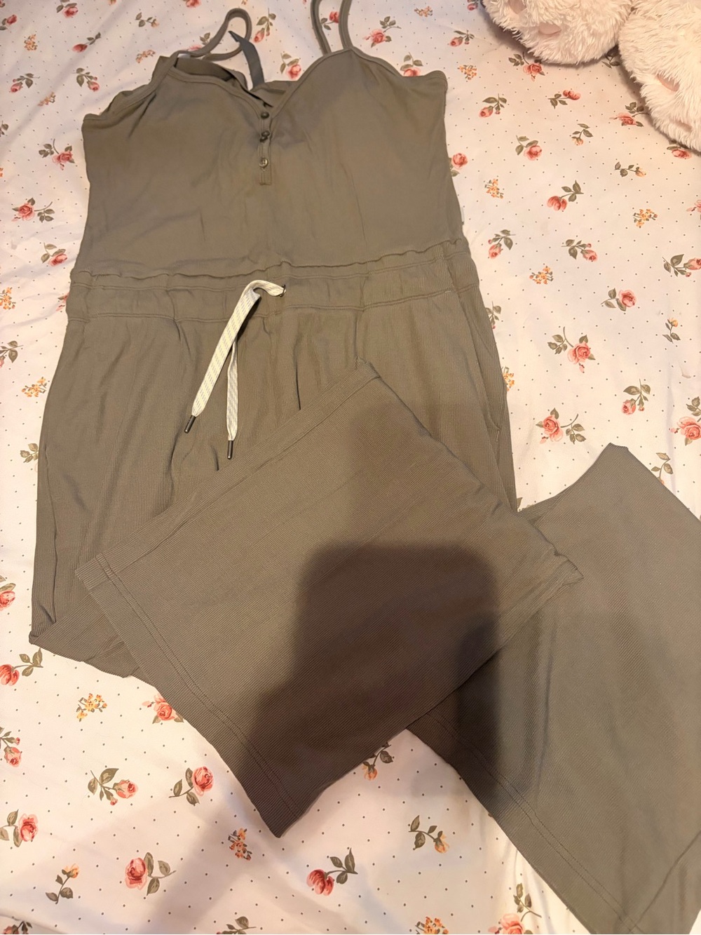 Vuori Olive Sleeveless Drawstring Jumpsuit